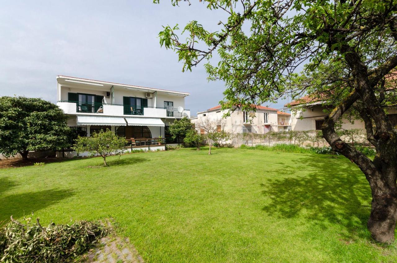 Apartments Katja Trogir Exteriér fotografie